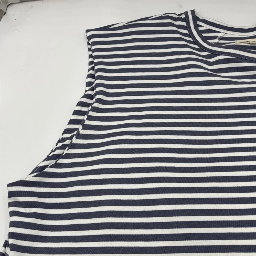 Madewell Structured Muscle Tee - Picture 3 of 6